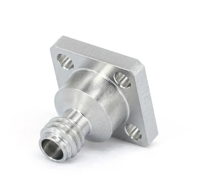 Connettore RF da 110 GHz